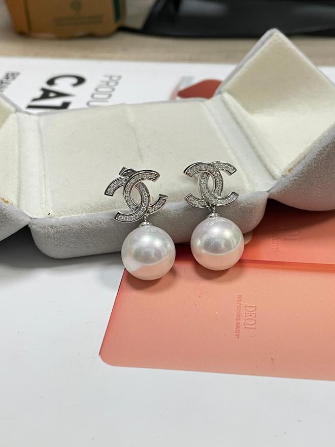制9K白金14mm珍珠莫桑钻耳钉瓦力棋牌游戏春夏闪耀新宠：来图定(图2)