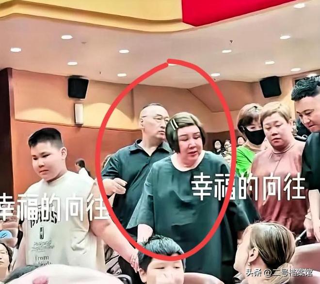 被王惠宠成少爷难怪郭麒麟拒当继承人瓦力棋牌10岁郭汾阳戴耳环留小辫(图7)