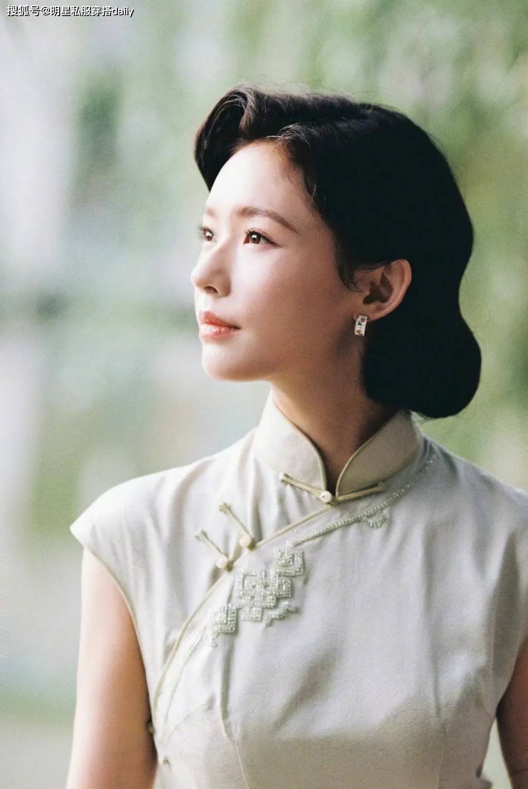 型美到！穿旗袍扎复古盘发美成民国名媛瓦力游戏试玩被林允的“茉莉青提”造(图4)