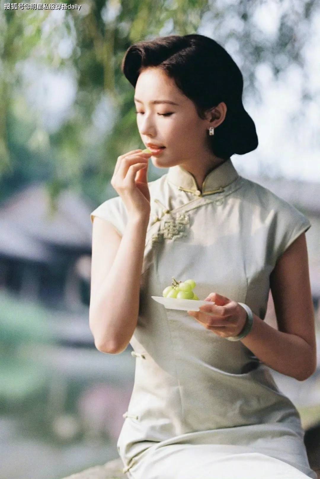 型美到！穿旗袍扎复古盘发美成民国名媛瓦力游戏试玩被林允的“茉莉青提”造(图5)