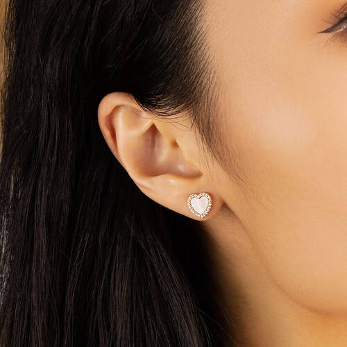 M Monaco爱心耳钉为你而来瓦力娱乐棋牌闪耀你的个性——