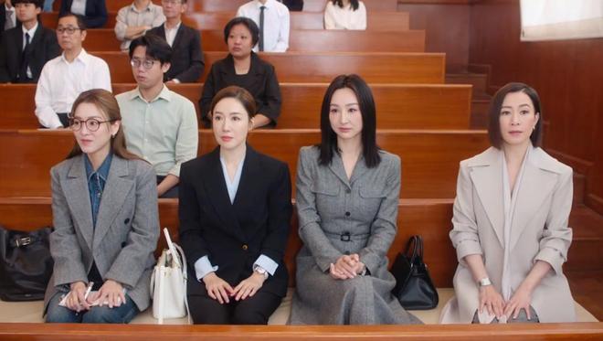 的造型盘点职场穿搭教科书干练利落瓦力棋牌电视剧《新闻女王2》最全(图7)